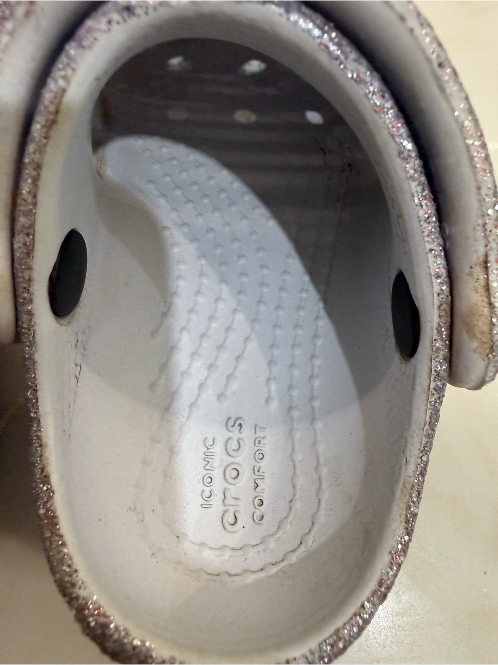 CROCS Toddler Glitter Clogs in Sparkling Lavender - Picture 3 of 10